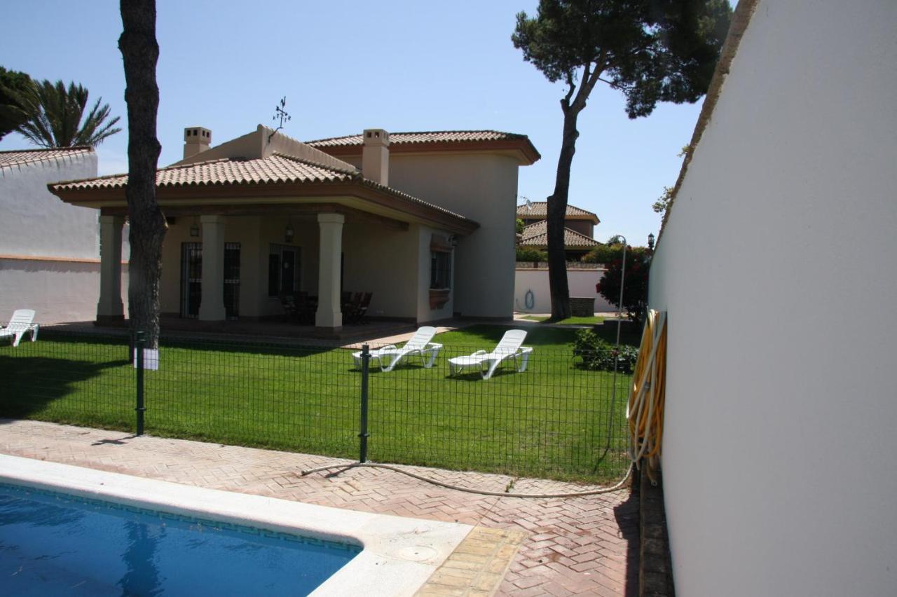 Moderno Y Amplio Chalet, Con Piscina Privada Chiclana de la Frontera Exterior foto